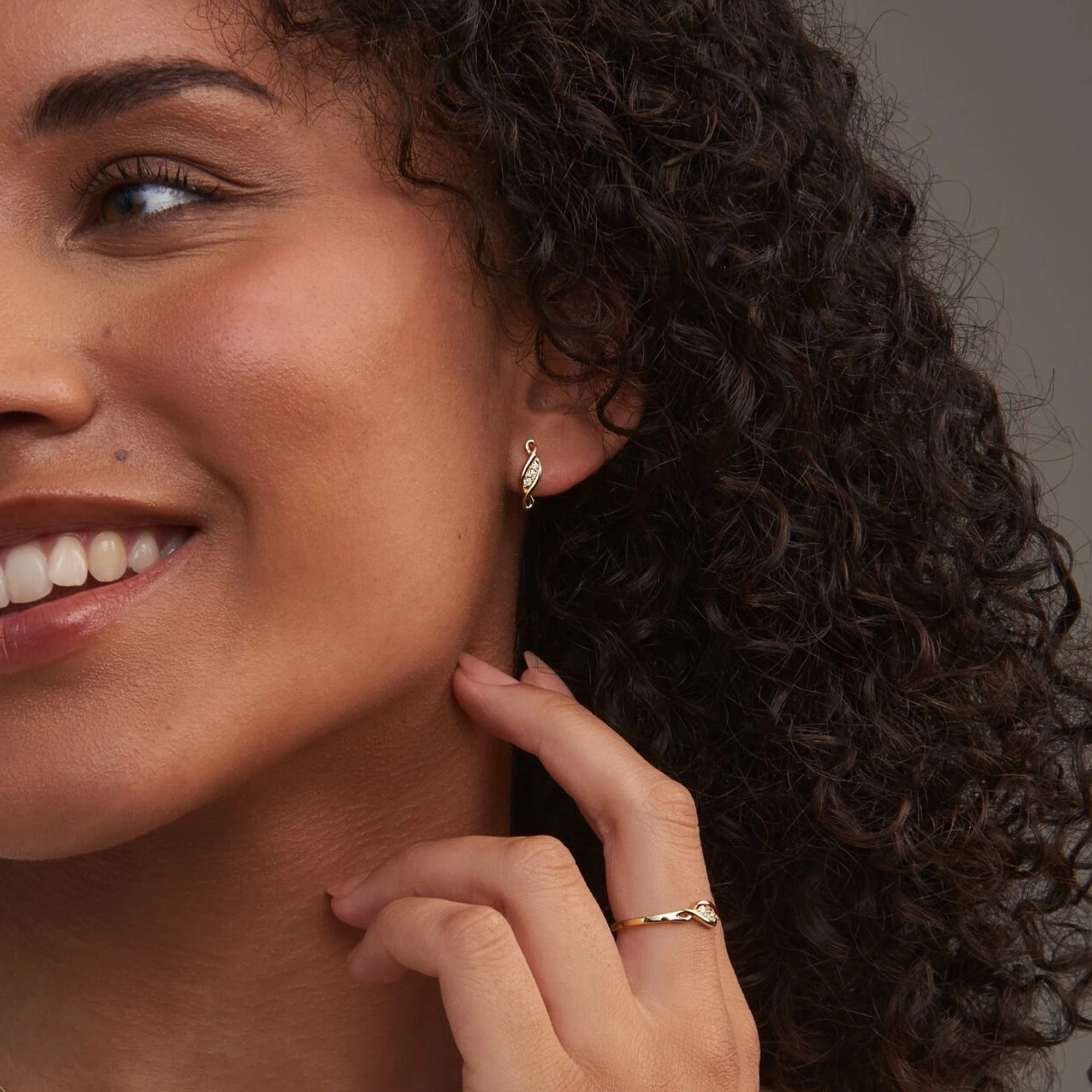 Past Present Future® 9ct Solid Gold Stud Earrings with Diamonds - Image 3