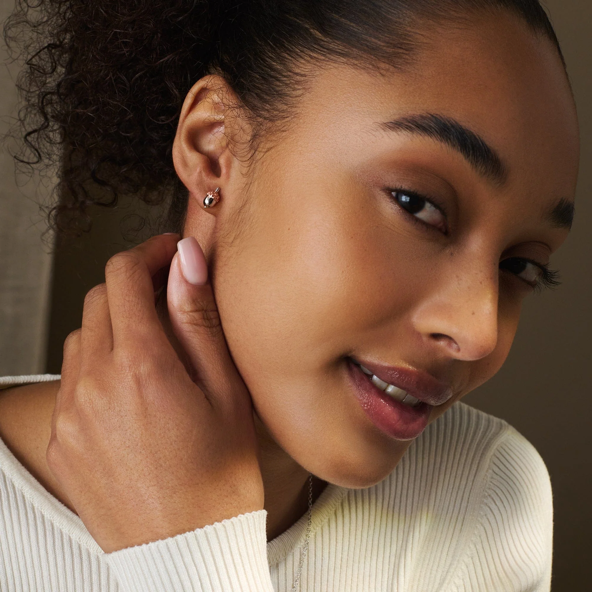 Royal Clogau® Sterling Silver Oak Leaf Stud Earrings - Image 2